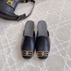 Balenciaga Slippers